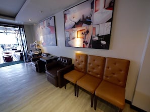 Sala de estar en el lobby