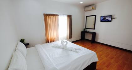 Basic Line Hotel at Loikroh