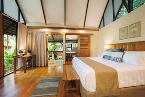Hypo-allergenic bedding, in-room safe, individually decorated - Almonds and Corals Boutique Hotel (Cahuita)