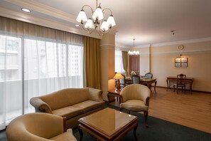 Executive-suite | Skrivebord, gratis Wi-Fi, sengetøj