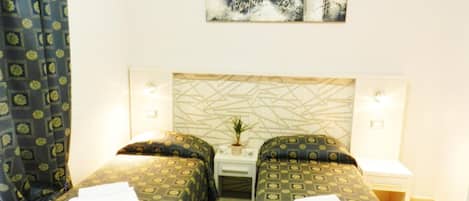 Coffres-forts dans les chambres, bureau, Wi-Fi gratuit