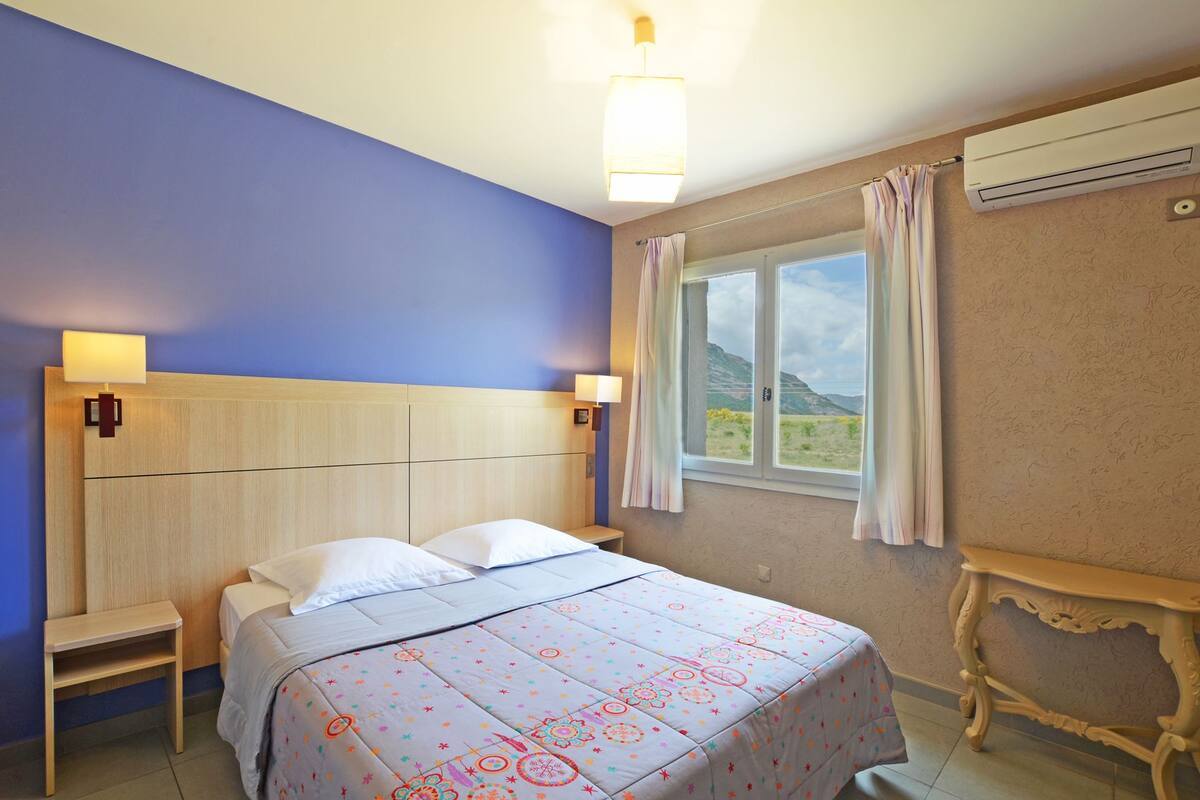 comfort double room, mountain view | premium bedding, blackout curtains, cots/infant beds, rollaway beds