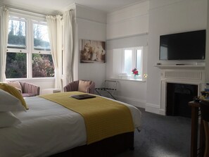 Double Room, Ensuite (Room 1 - King-size)