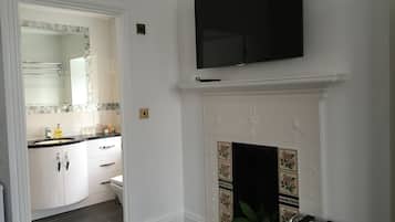 Twin Room, Ensuite (/ Superking Room 2 )