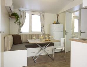 Mobile Home (2 people)