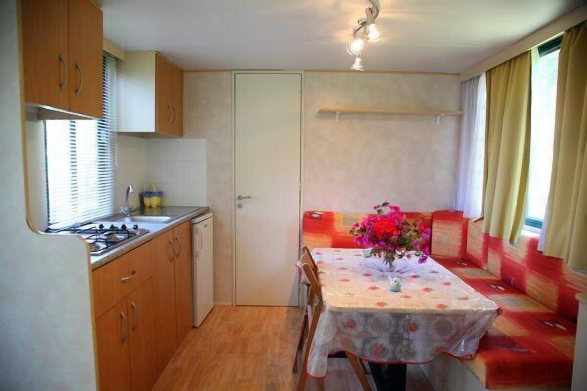Mobile Home (4 people) | Private kitchenette