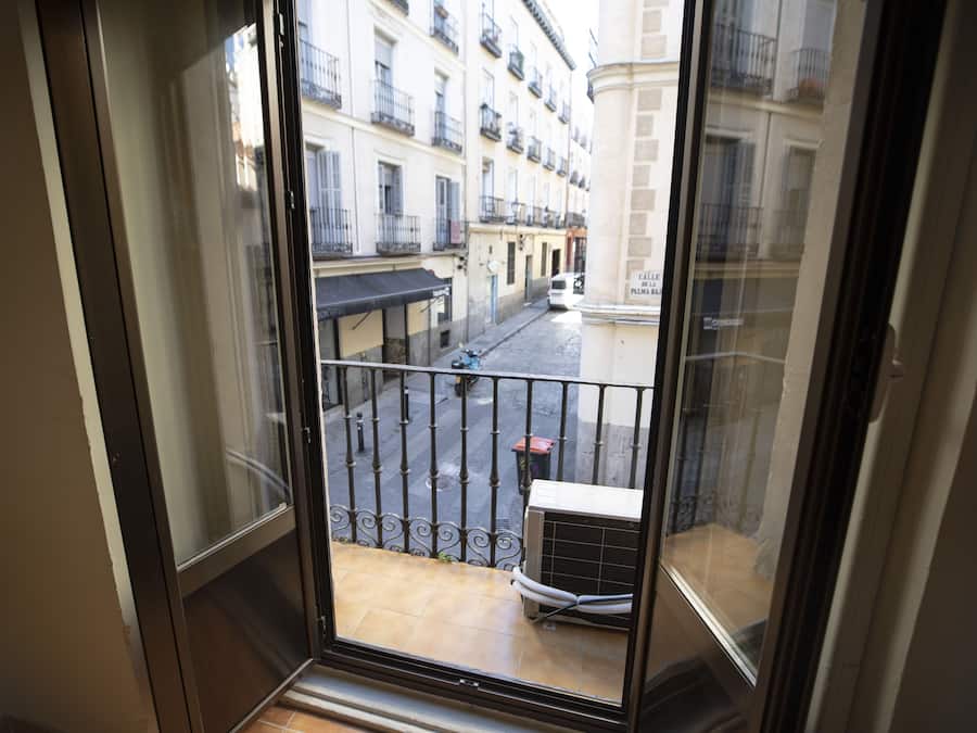 Double Room | Down comforters, individually decorated, desk, blackout drapes