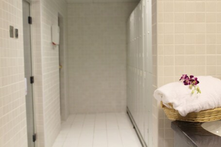 Al Diar Sawa Hotel Apartments - Image 8