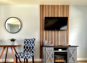 Chambre Supérieure, 1 très grand lit, salle de bains privée