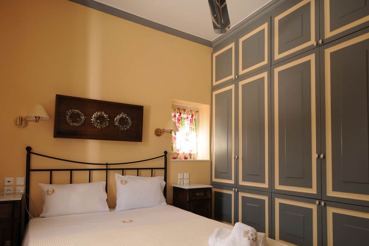 apartment, 1 bedroom (erato) | egyptian cotton sheets, premium bedding, tempur-pedic beds, in-room safe