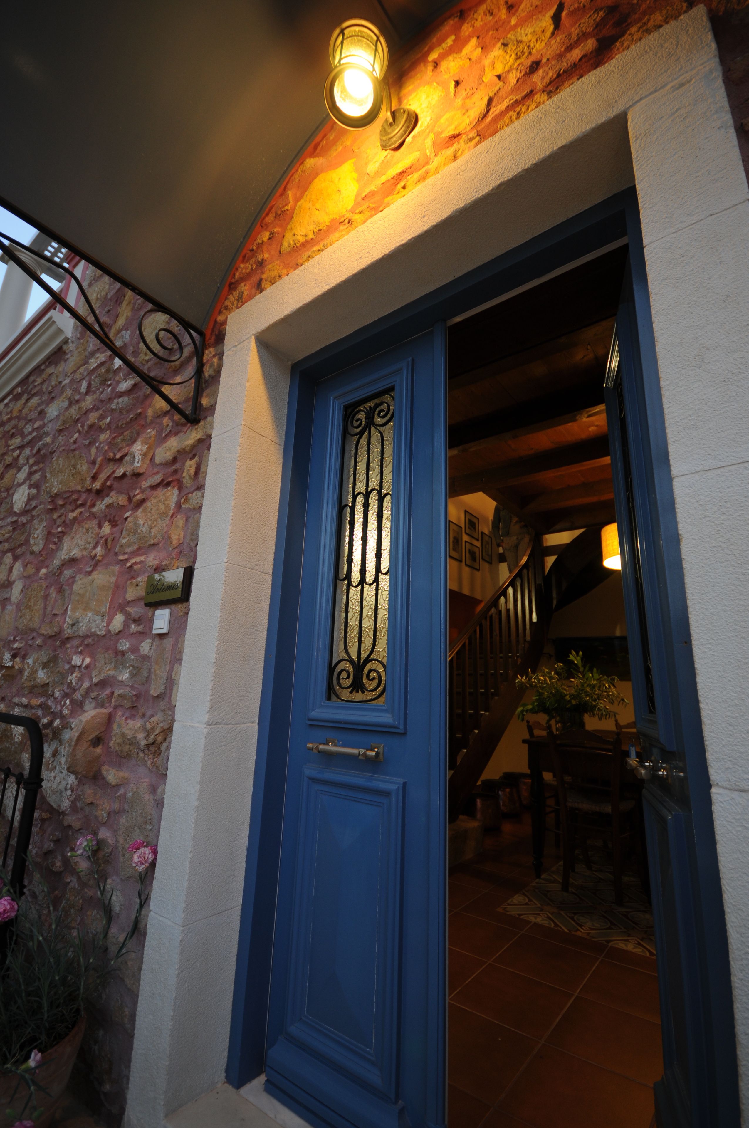 family duplex, 3 bedrooms, non smoking | property entrance