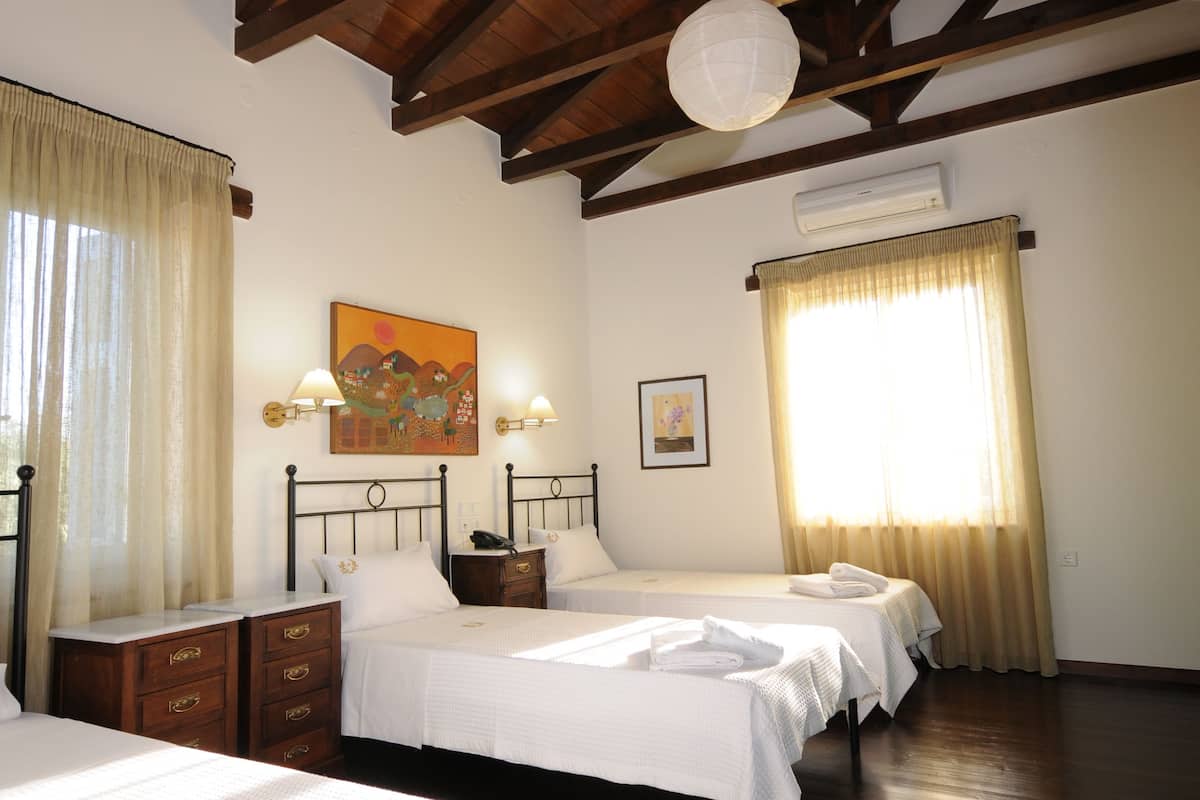 family duplex, 3 bedrooms, non smoking | egyptian cotton sheets, premium bedding, tempur-pedic beds, in-room safe