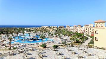 Indoor pool, 3 outdoor pools, pool umbrellas, sun loungers