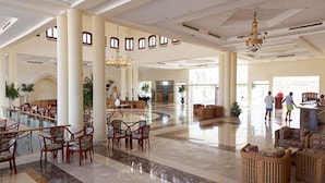 Lobby - The Three Corners Pensée Beach Resort (MARSA ALAMA- RED SEA)