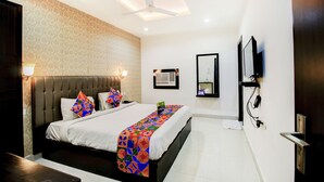 Deluxe Room | Frette Italian sheets, premium bedding, down comforters, desk - Hotel Idea Inn (Agra)