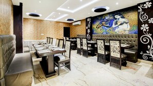 Dining - Hotel Idea Inn (Agra)