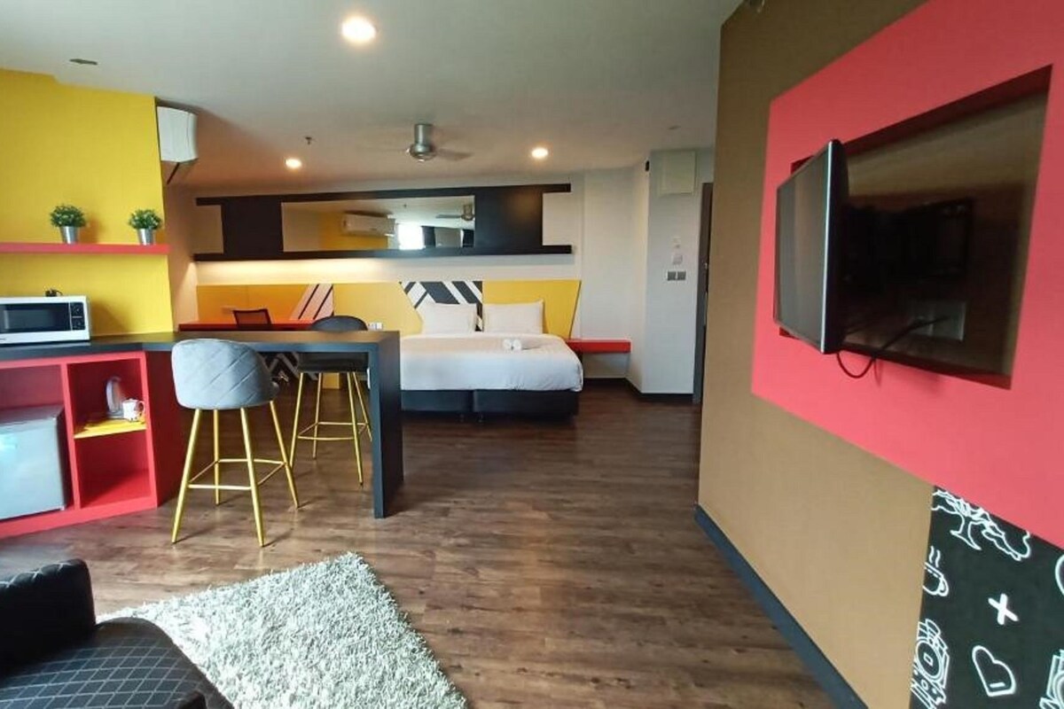 In-room safe, desk, blackout curtains, free WiFi
