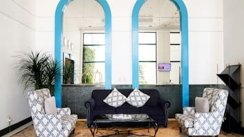 Sala de estar en el lobby