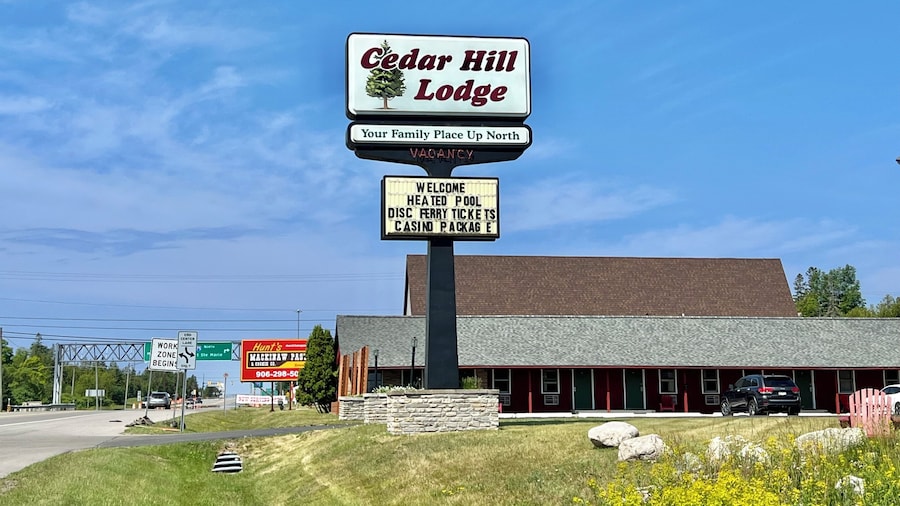 Cedar Hill Lodge