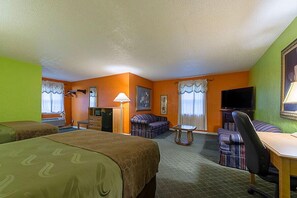 Skrivebord, wi-fi (inkludert) og sengetøy