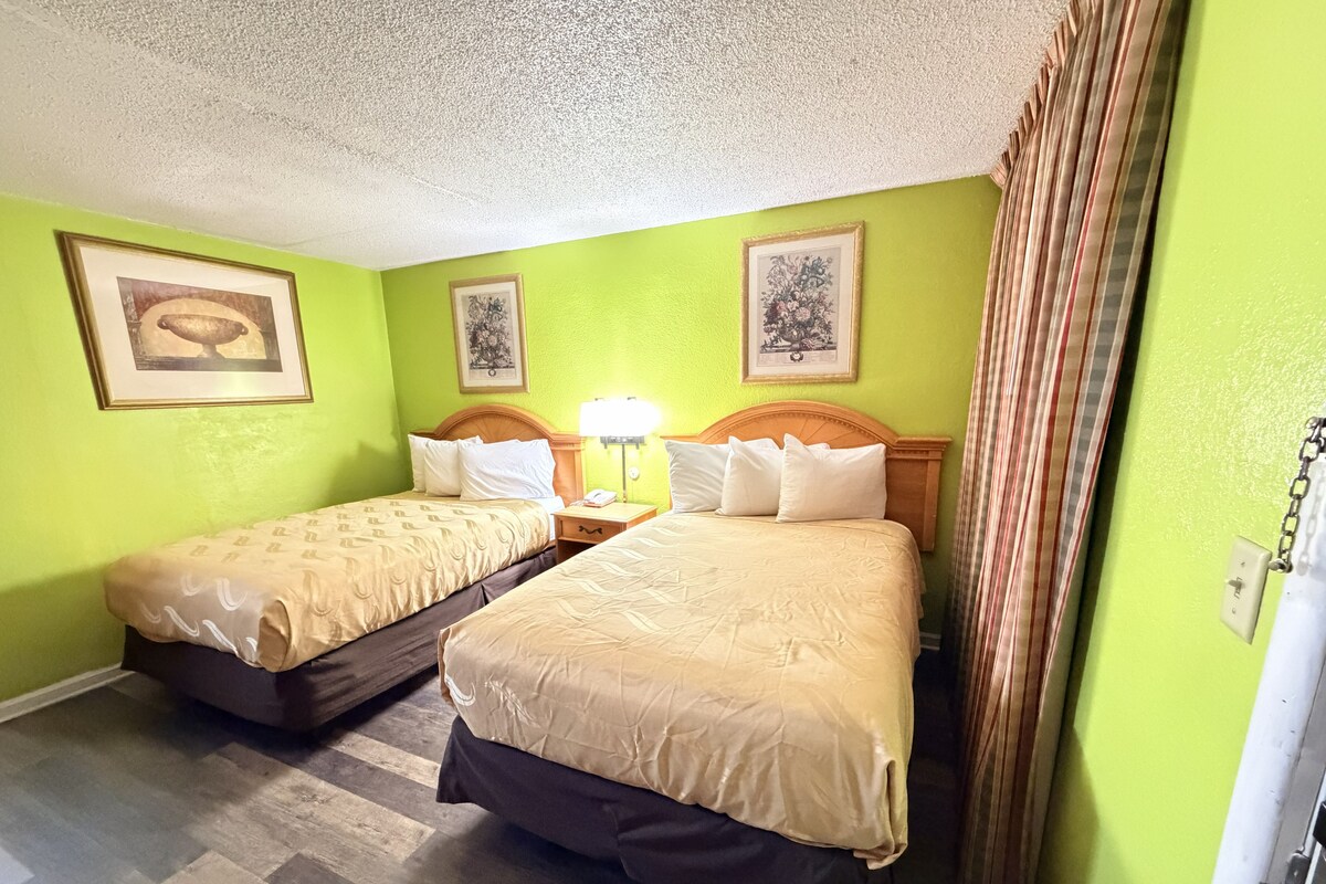 Chambre Standard, 2 lits doubles | Bureau, accès au Wi-Fi (inclus), literie fournie