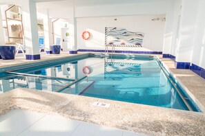 Indoor pool - Hotel Club S'illot (Manacor)