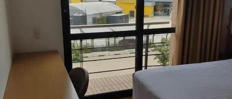 Hochwertige Bettwaren, Zimmersafe, kostenloses WLAN, Bettwäsche