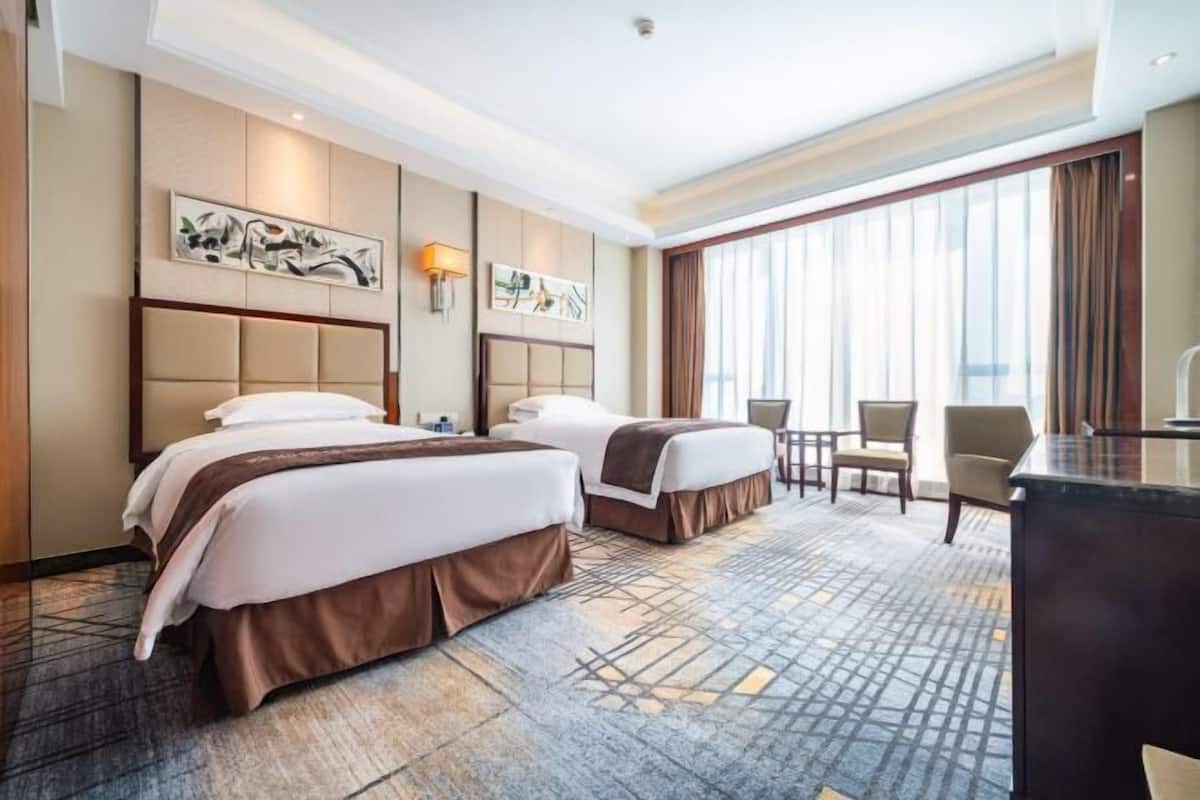 Minibar, coffres-forts dans les chambres, chambres insonorisées