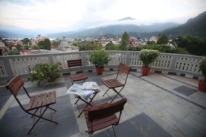Terrace/patio - Hotel Peninsula (Pokhara)