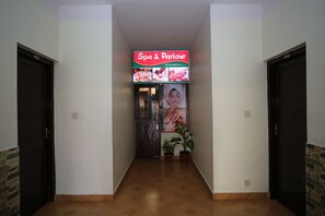 Body treatments, hot stone massages, body scrubs, facials - Hotel Peninsula (Pokhara)