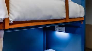 20 ๊ฐ์ ์นจ์ค, ์ ์๊ทน์ฑ ์นจ๊ตฌ, ์๋ง ์ปคํผ, ๋ฌด๋ฃ WiFi