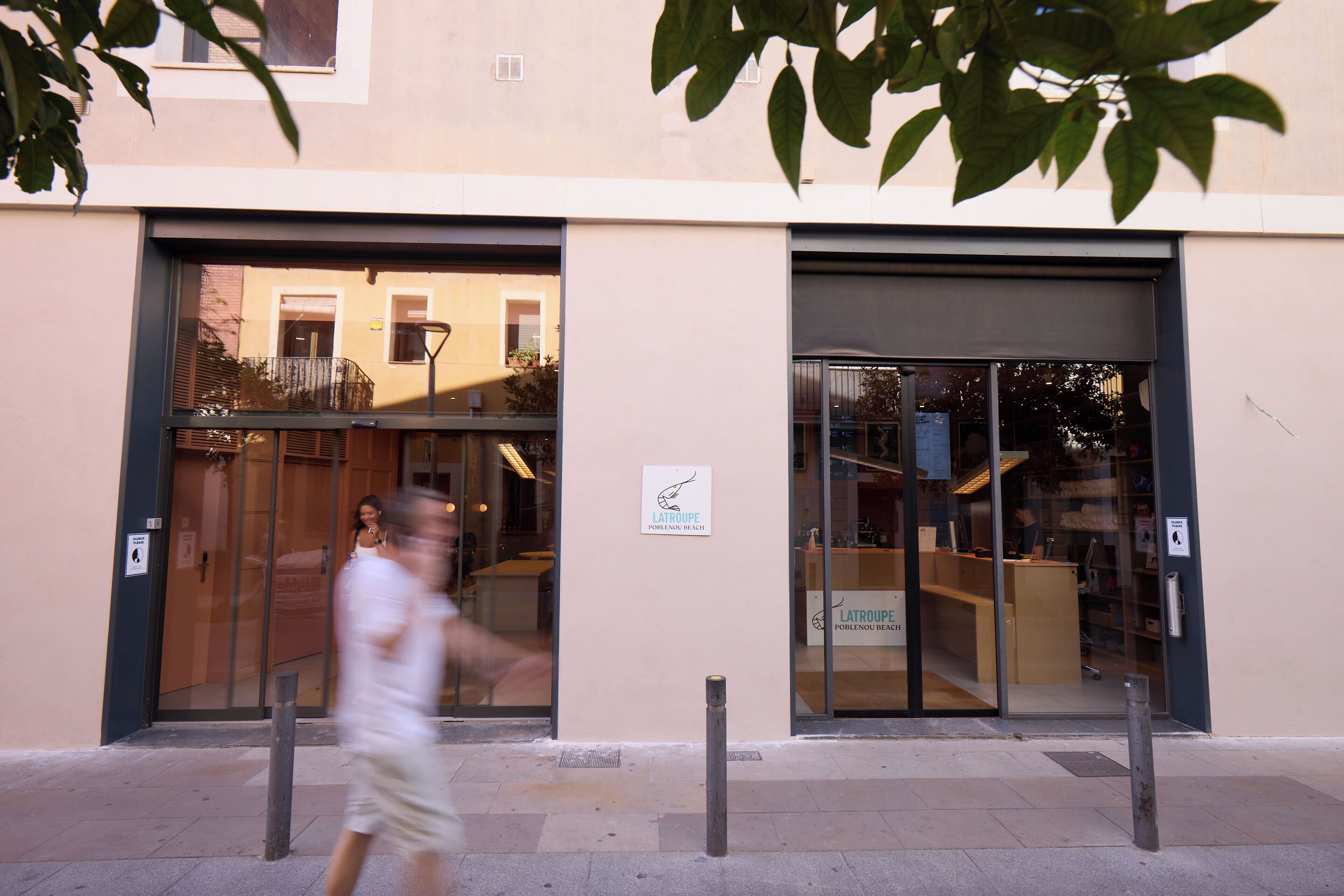 Photo - Latroupe Poblenou Beach