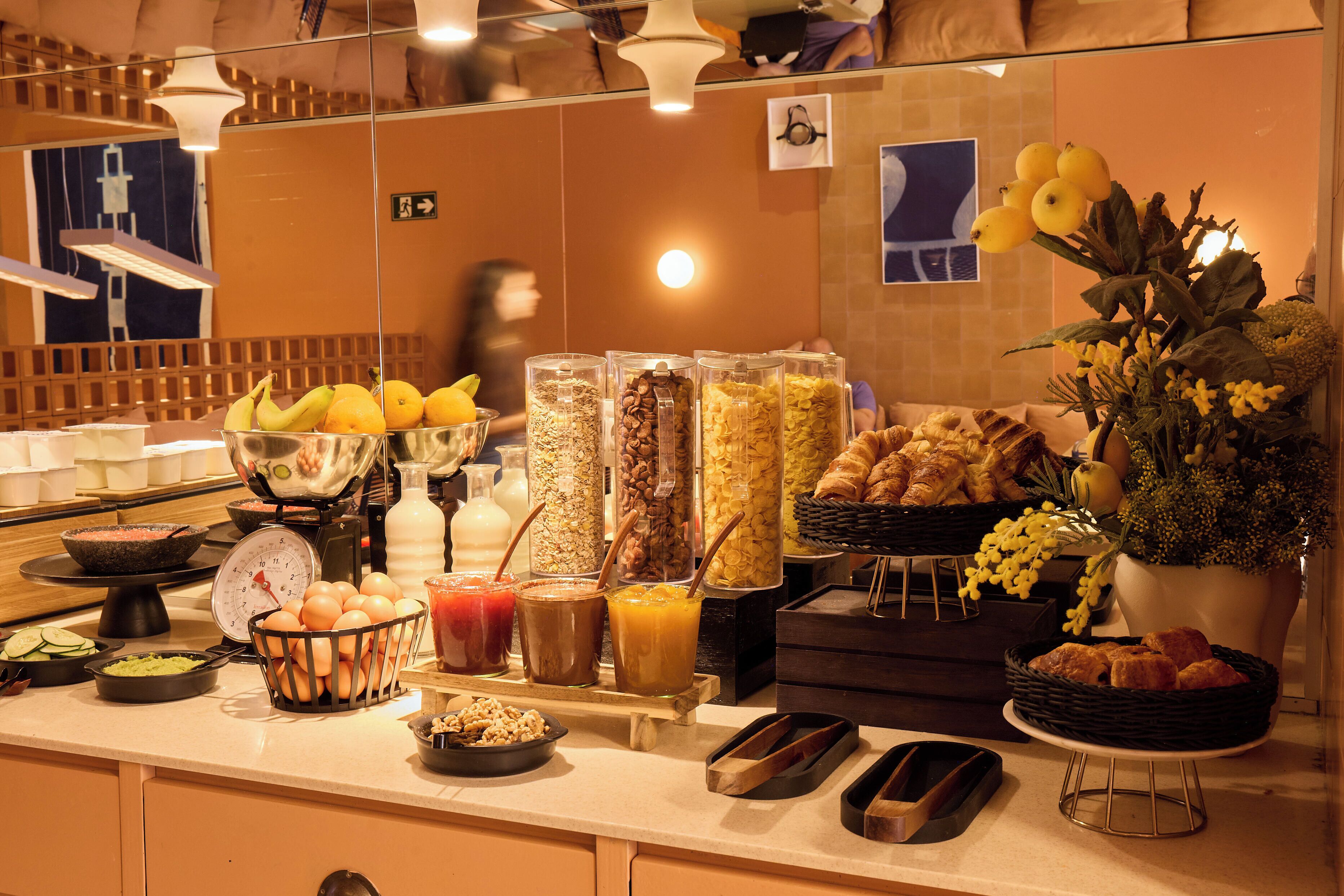 每日供應歐陸早餐 (每人 EUR9)