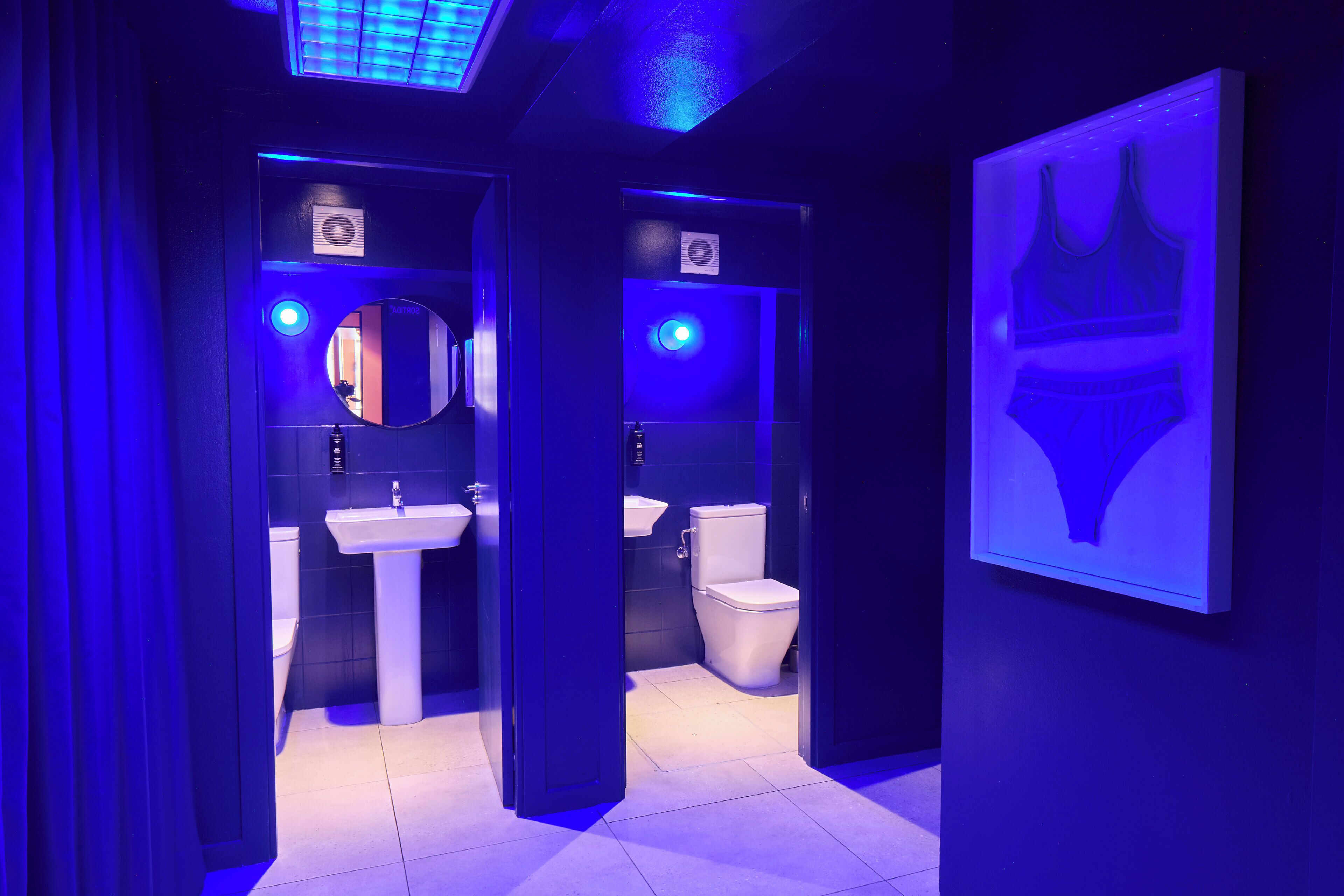 Photo - Latroupe Poblenou Beach