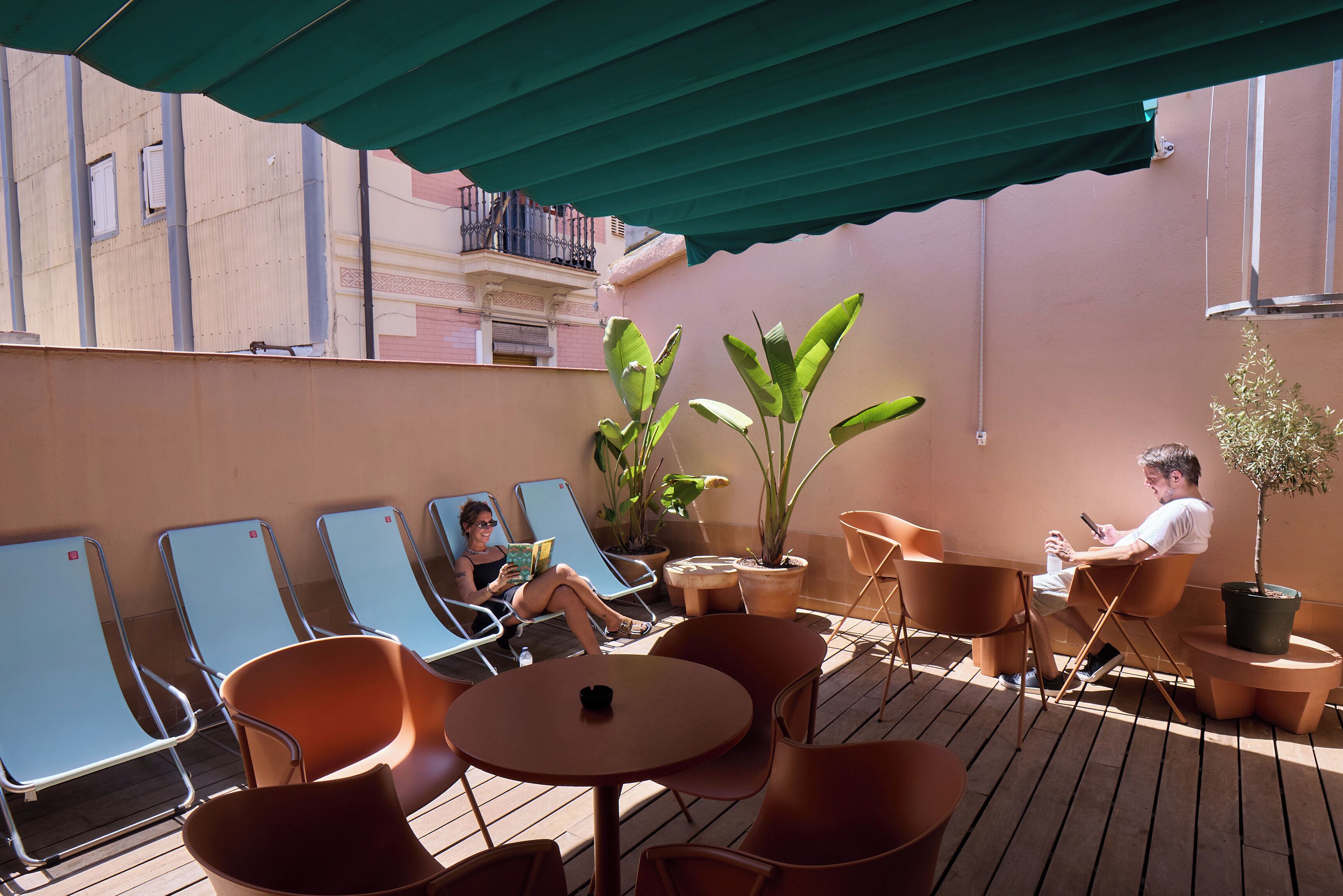 Photo - Latroupe Poblenou Beach