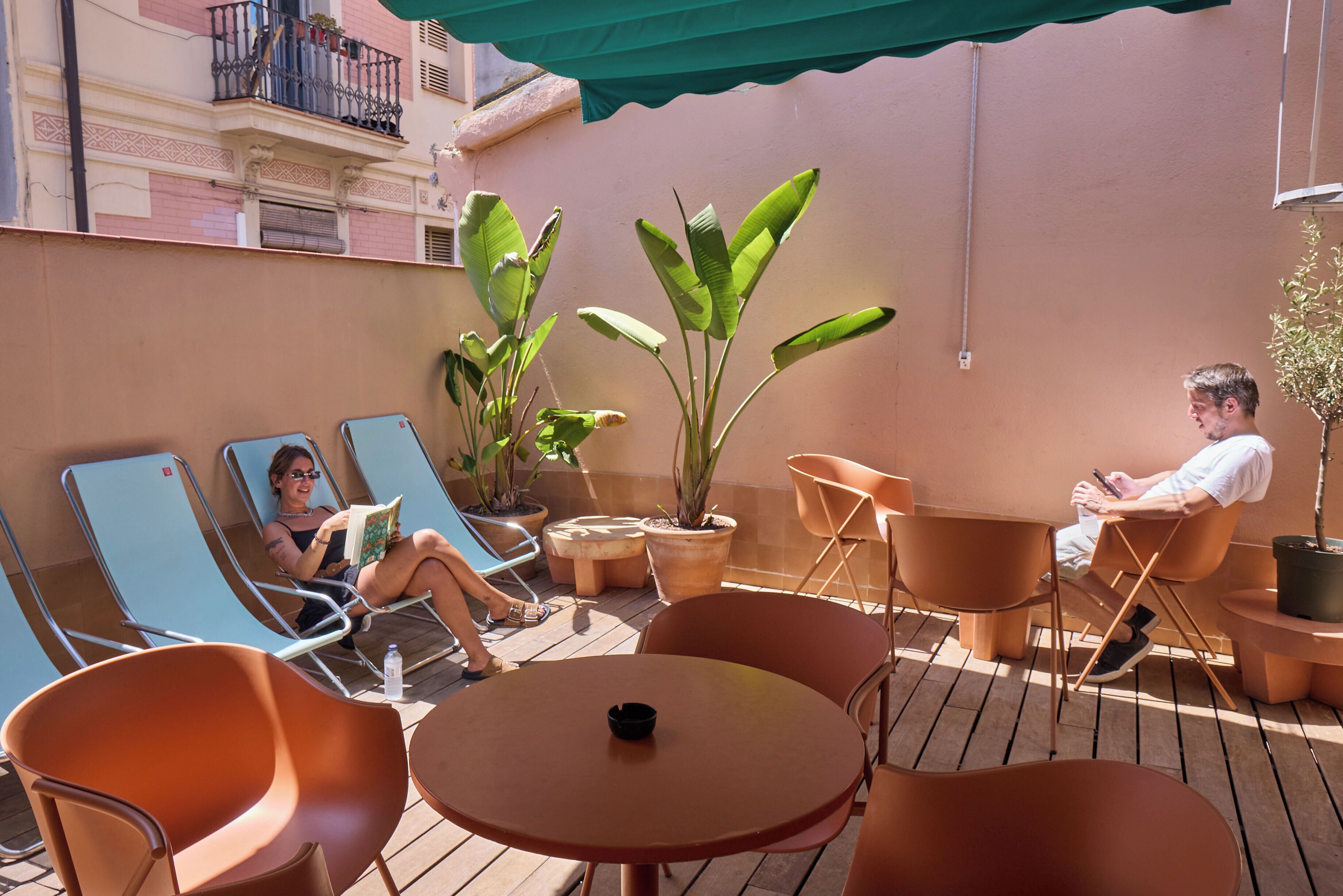 Photo - Latroupe Poblenou Beach