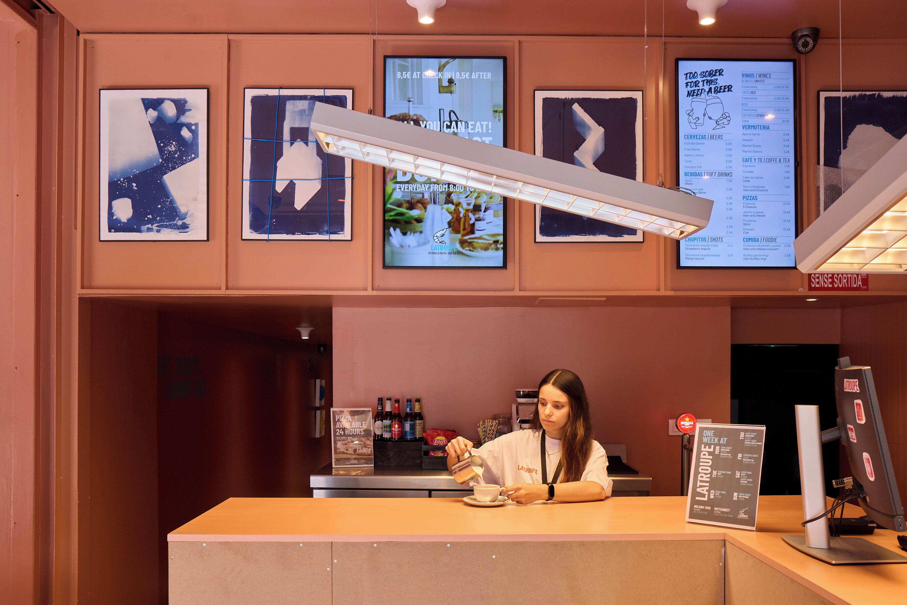 Photo - Latroupe Poblenou Beach