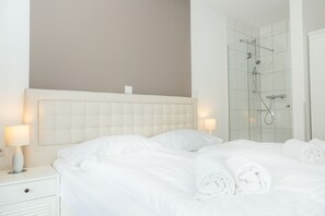 Hypo-allergenic bedding, pillowtop beds, iron/ironing board - Appart Gastauer (Sankt Gallenkirch)