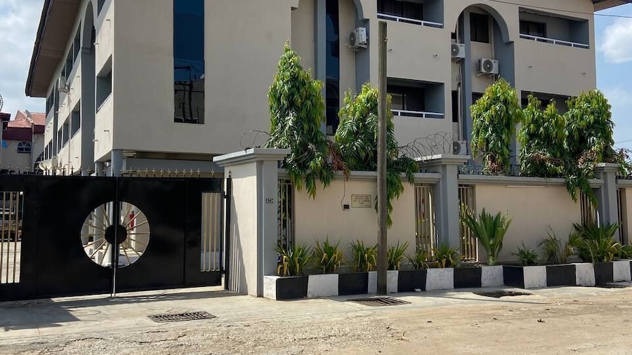 Solitude Hotel Yaba