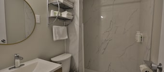 Diplomat Motel