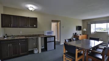 Familien-Suite, 2 Schlafzimmer | Wohnbereich