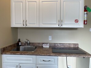 Standard Suite, 1 Bedroom | Living area | 32-inch TV with cable channels - Diplomat Motel (Nanaimo)