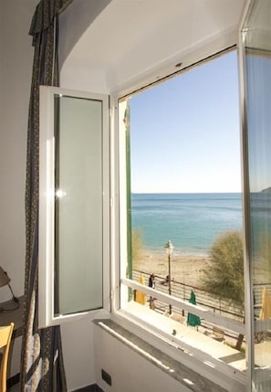 View from room - Hotel Baia (Monterosso al Mare)
