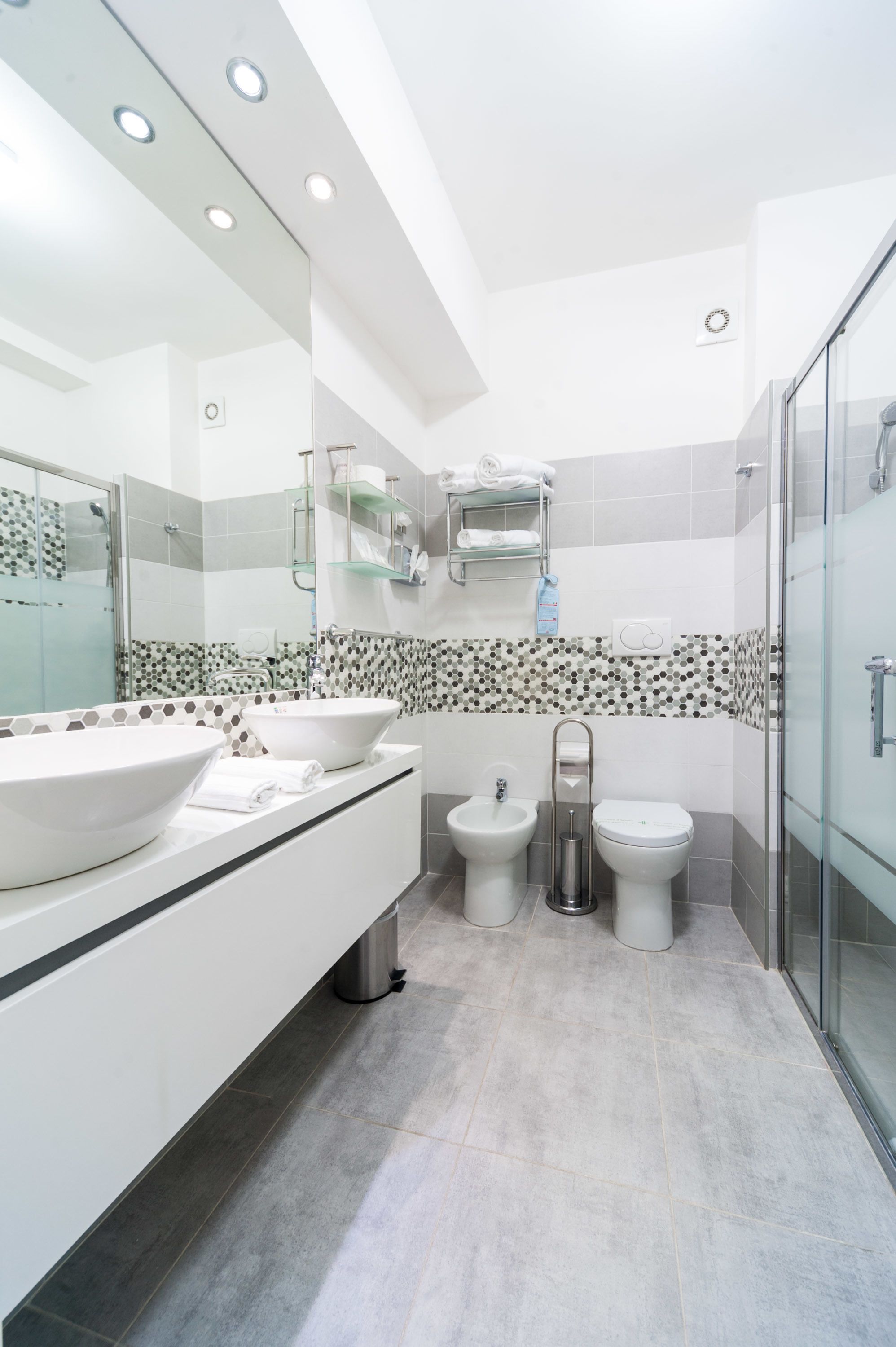 shower, rainfall showerhead, eco-friendly toiletries, hair dryer