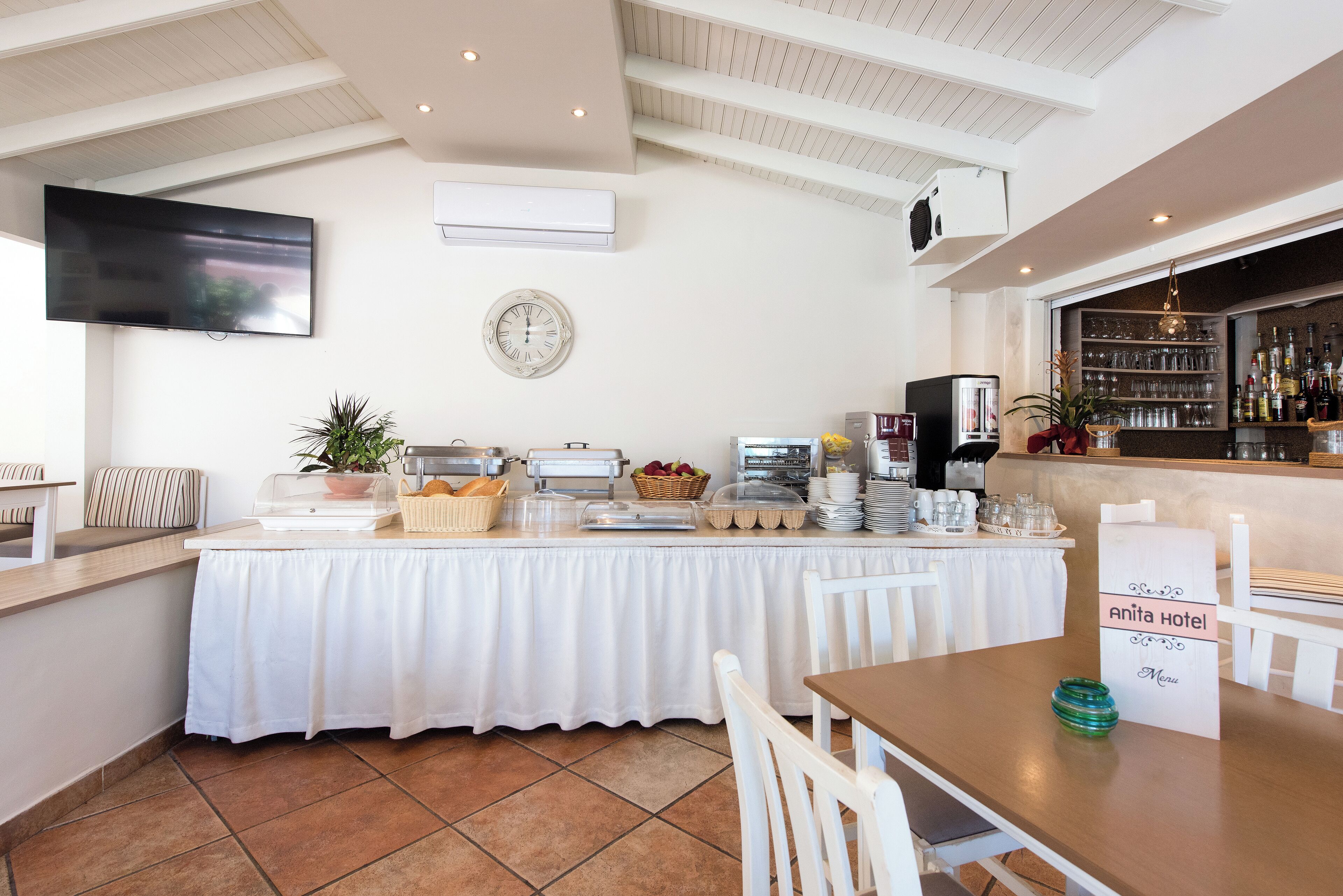 daily buffet breakfast (eur 8 per person)