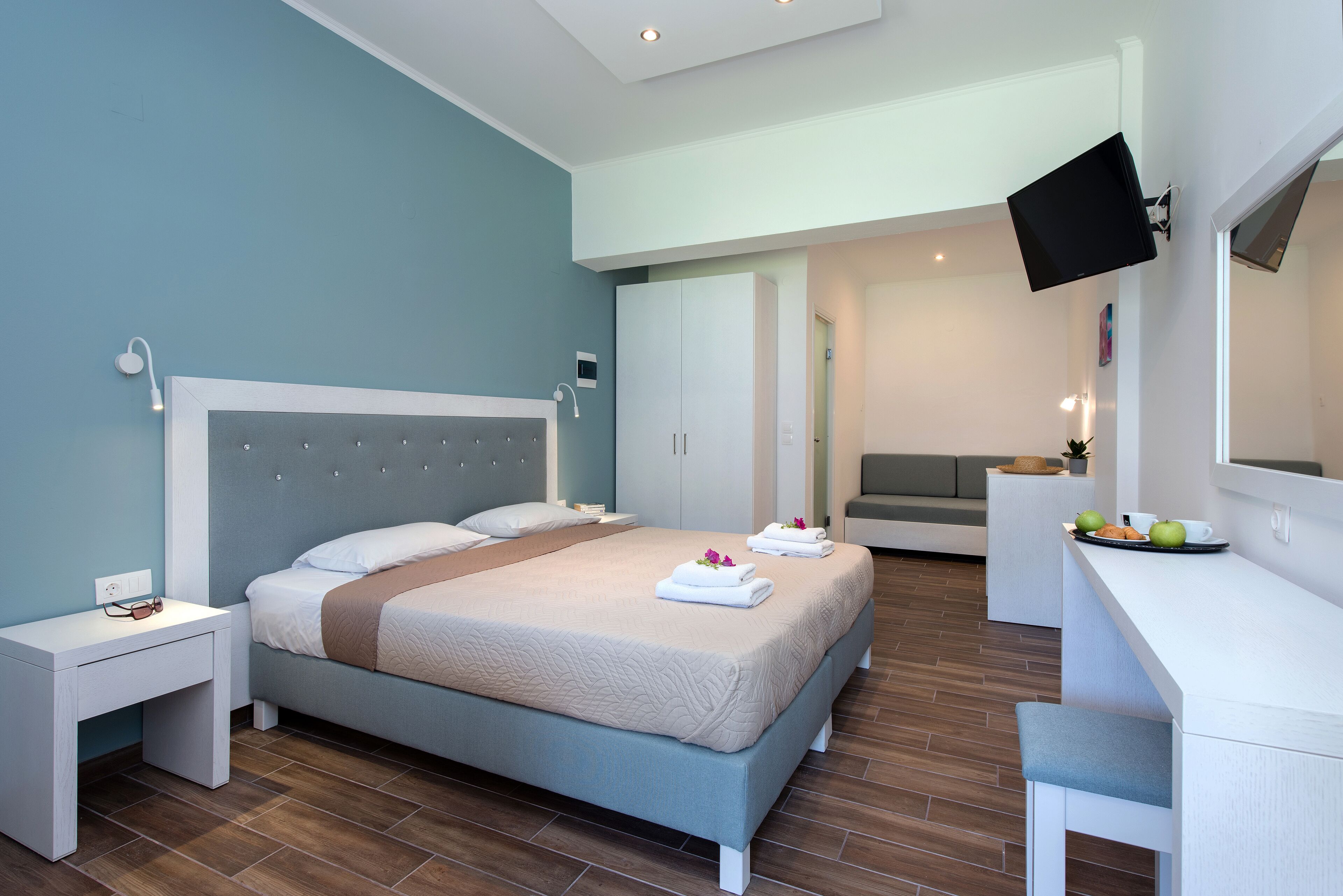 deluxe triple room | desk, blackout curtains, soundproofing, free wifi