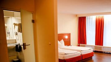 Einzelzimmer | Zimmersafe, Schreibtisch, schallisolierte Zimmer, WLAN