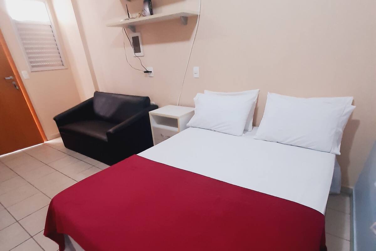 Studio Deluks, 1 Tempat Tidur Double (Double) | Tirai kedap cahaya dan seprai linen