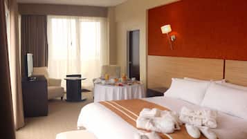 1 bedroom, minibar, in-room safe, individually decorated