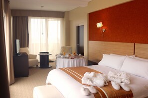 1 bedroom, minibar, in-room safe, individually decorated